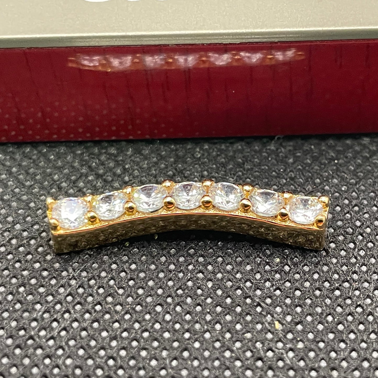 C Decor Diamonds Prong Set for Nosebridge (.20 pointer) - Gold (18mm)
