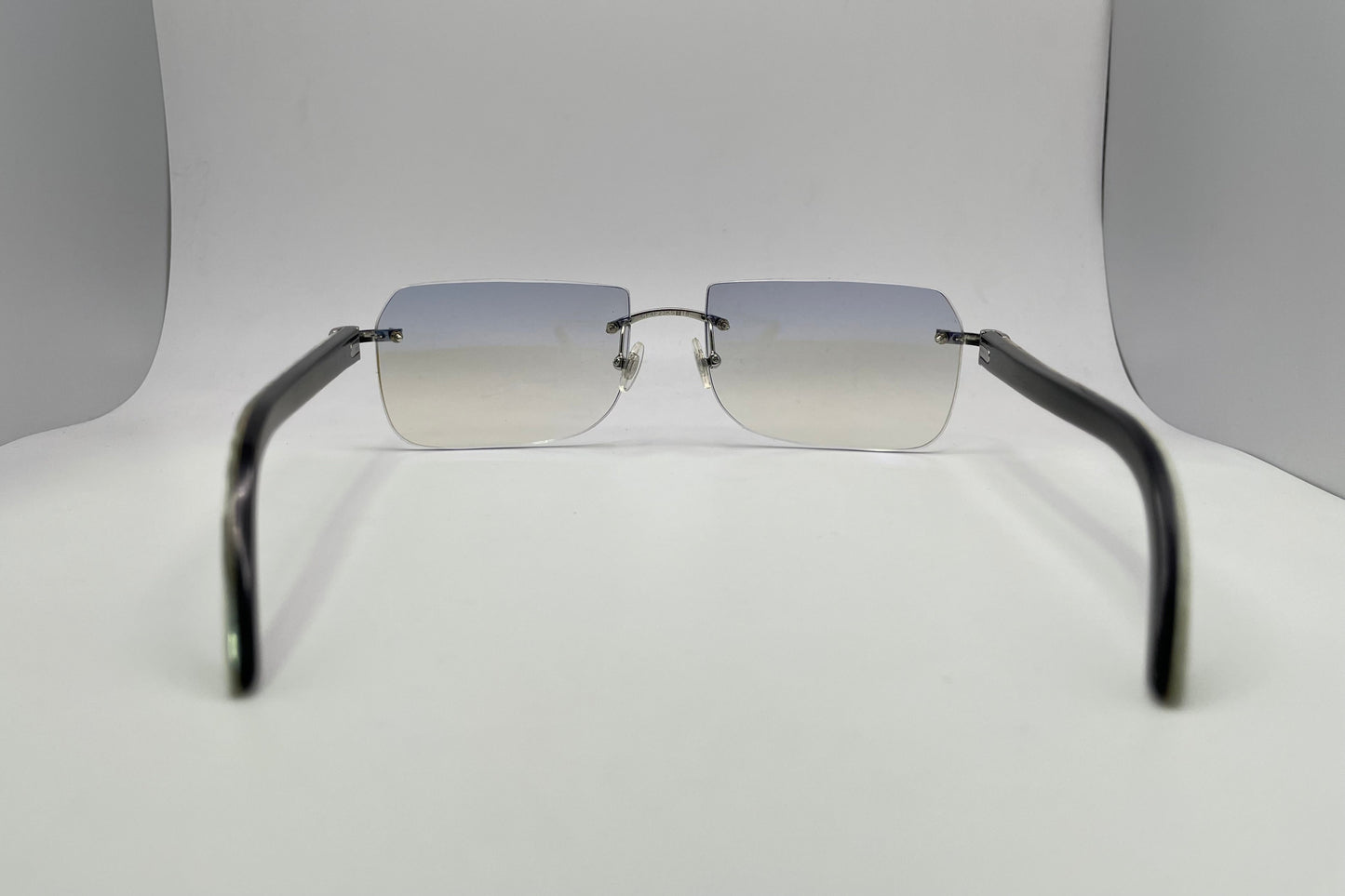 C Decor - Silver White Buffs w/ Light Gray Faded Lenses